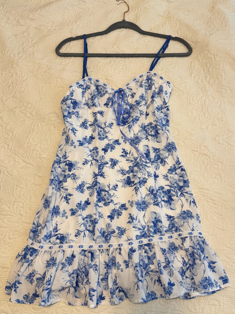 NWOT Altar’d State Blue Floral Lace‑Trim Sundress • Size S
